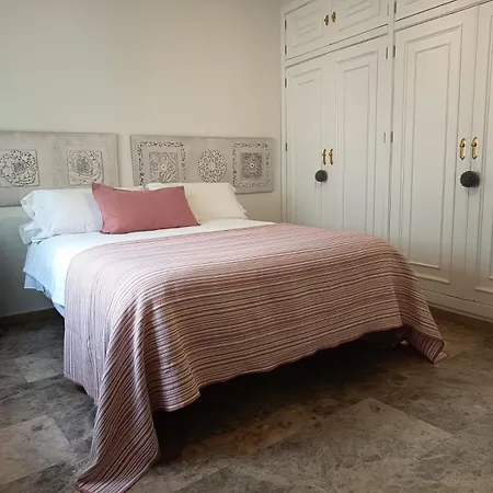 Capitulares 2 アパート *